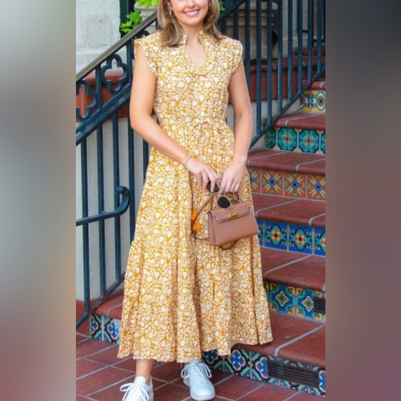 perry walker Dresses & Skirts - Floral Maxi Dress
